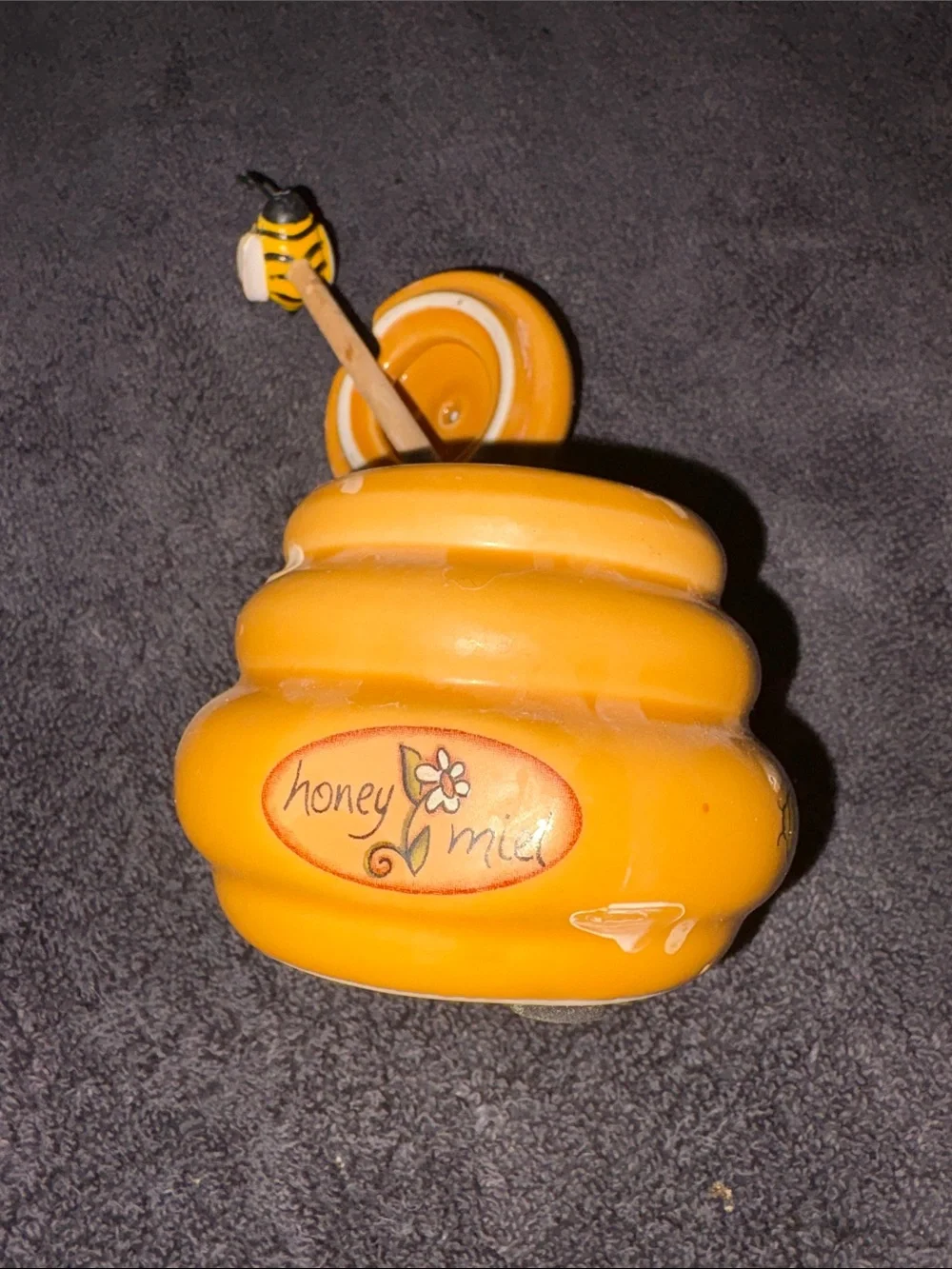 Ceramic Honey Pot with Bee Dipper - Yellow